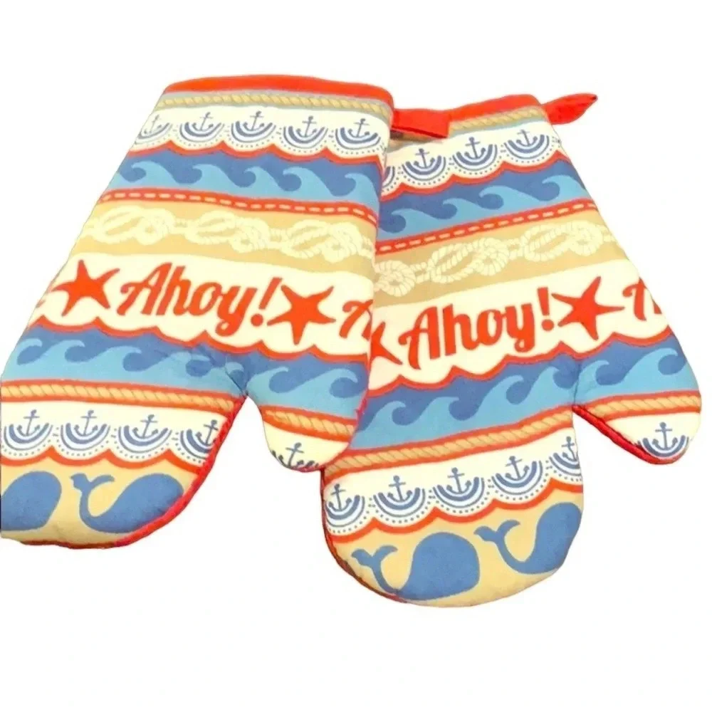 Nantucket Home Summer Themed Oven Mitts (2)